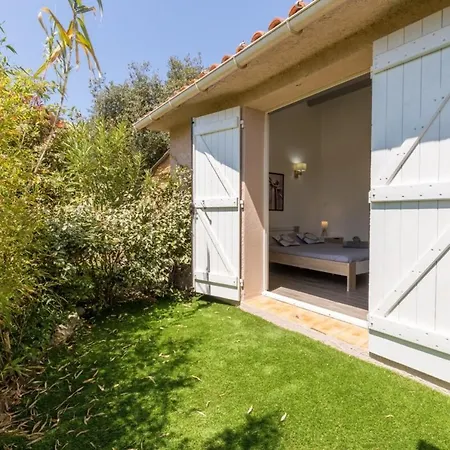 Villa La Félyvonne, Familiale Confortable Avec Sa Grande Terrasse Ombragée Et Sa Vue Dégagée Vers La
