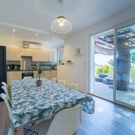 La Felyvonne, Familiale Confortable Avec Sa Grande Terrasse Ombragee Et Sa Vue Degagee Vers La Βίλα *