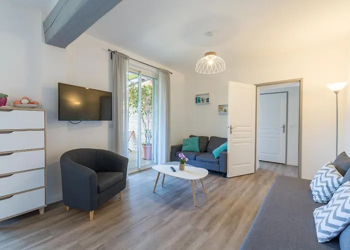 La Felyvonne: Familiale Avec Terrasse Et Vue Villa Hyeres